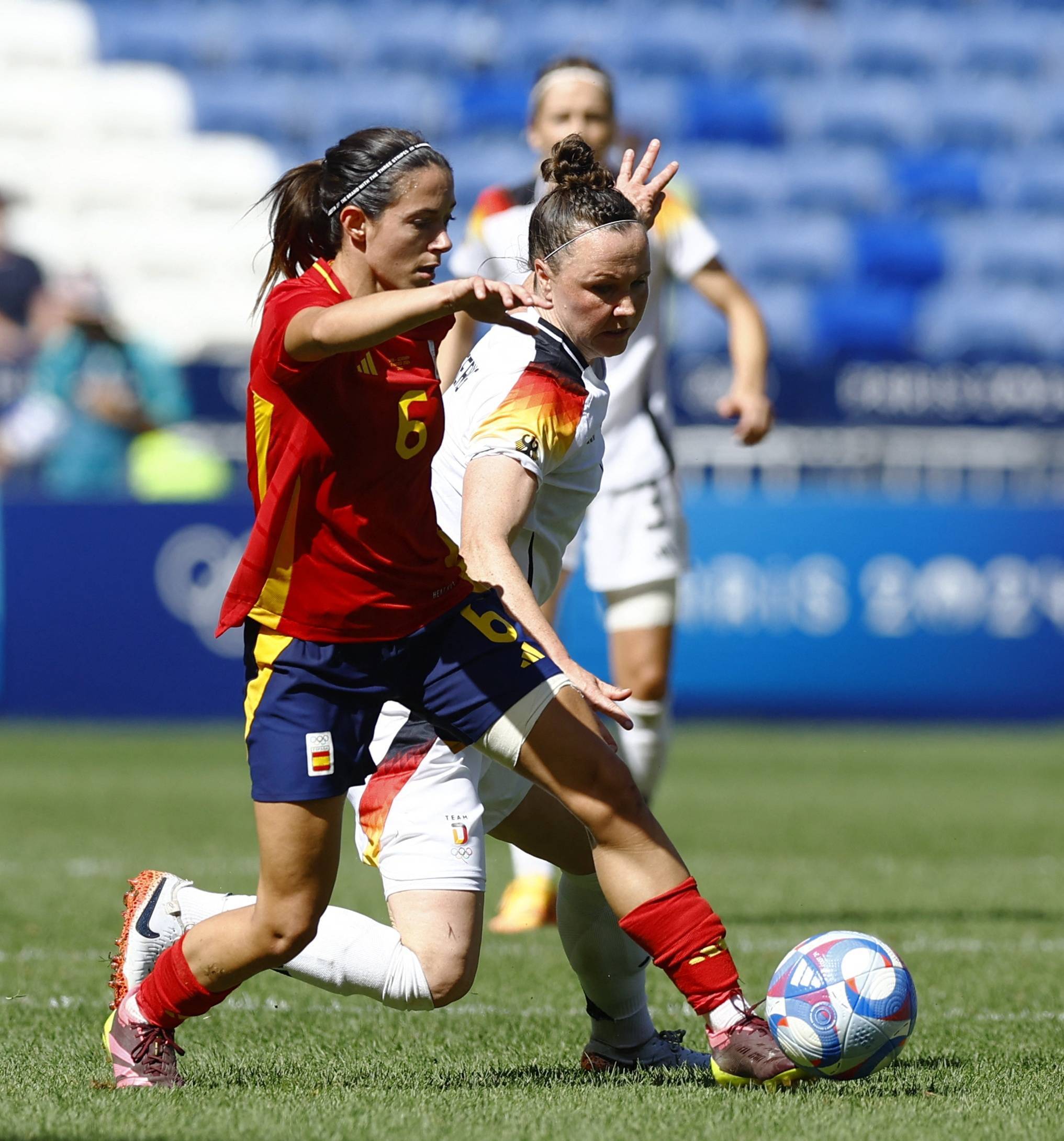 欧宝oubao sports-瑞士女足晋级南极女足友谊赛半决赛的简单介绍